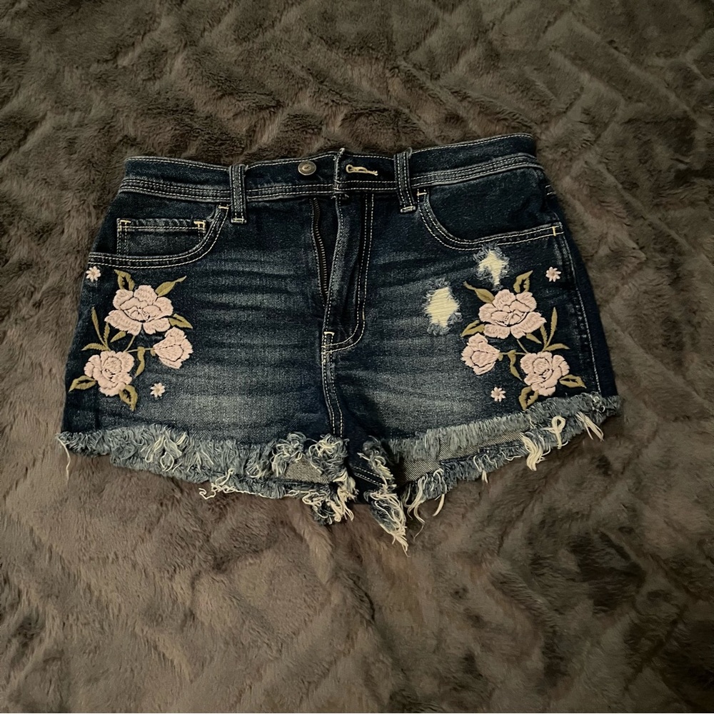 Hollister Embroidered Jean Short